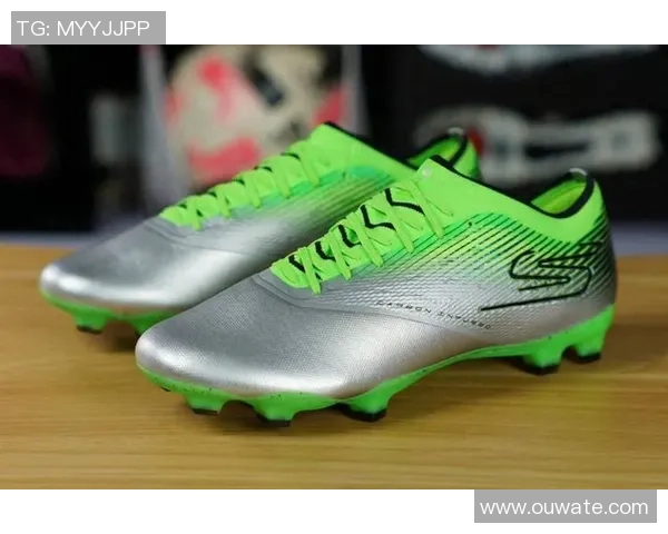 最帅足球鞋之选盘点 探索球星们独特的球场魅力与时尚风范